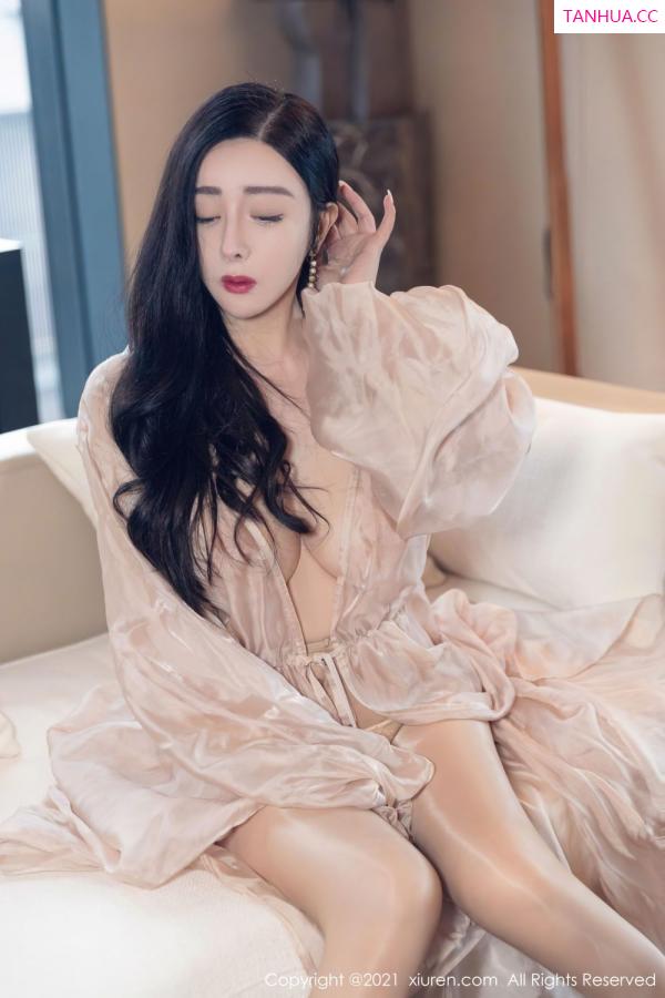 允薾  [XiuRen]高清写真图 2021.10.27 No.4129 允薾第19张图片